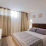 Great Location 1 Bedroom Lägenhet *