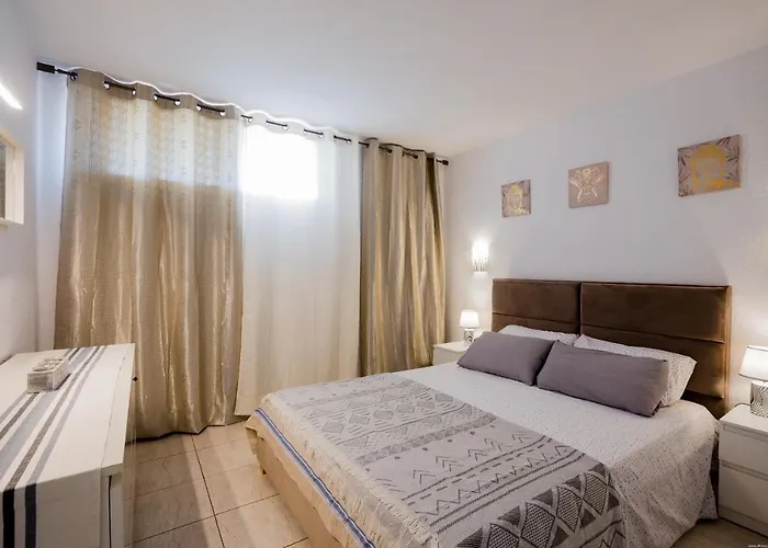 Great Location 1 Bedroom Apartament *